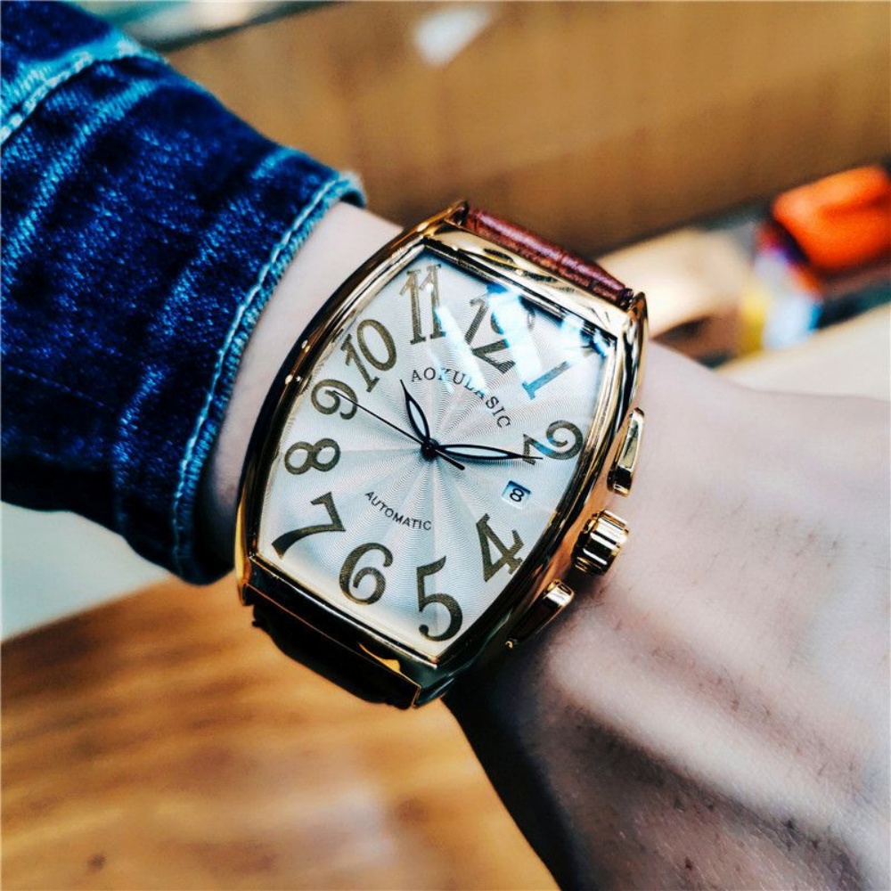 Luxurious Men's Mechanical Wat - Cartier Watch Tank 评论和价格